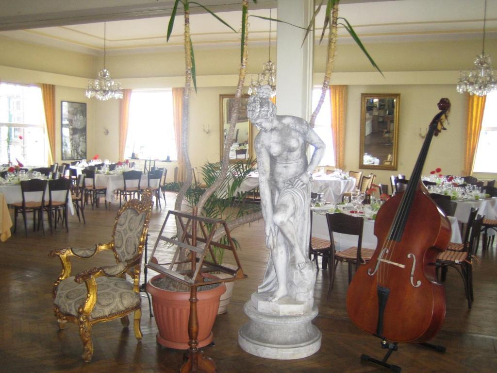Hotel Drei Kronen Текленбург Екстериор снимка